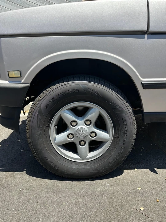 1995 Land Rover Range Rover Classic - Image 12 of 31
