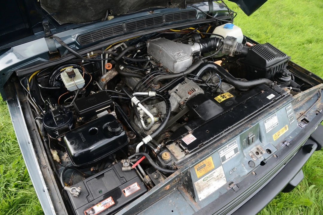 1995 Land Rover Range Rover Classic - Image 16 of 16