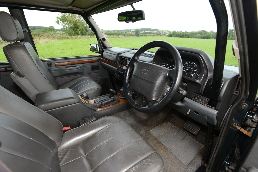 1995 Land Rover Range Rover Classic - Image 8 of 16