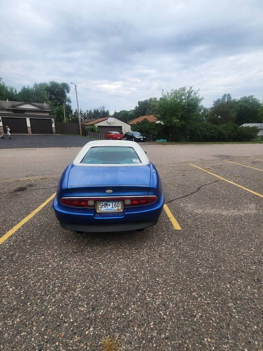 1995 Buick Riviera 8th Gen - Image 3 of 5