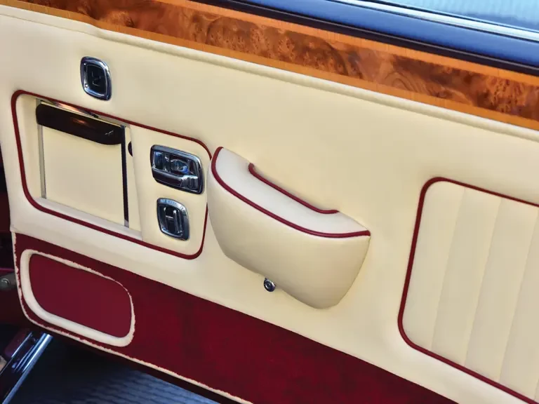 1995 Rolls-Royce Corniche Series IV - Image 15 of 25