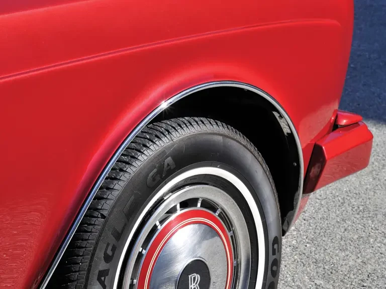 1995 Rolls-Royce Corniche Series IV - Image 9 of 25
