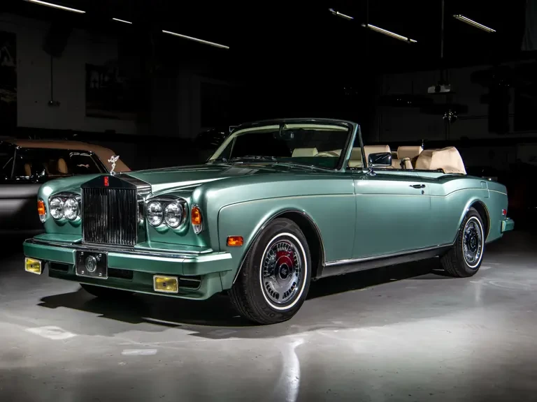 1995 Rolls-Royce Corniche Series IV - Image 2 of 31