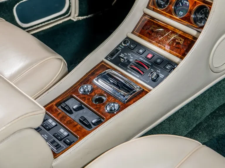 1995 Rolls-Royce Corniche Series IV - Image 20 of 31