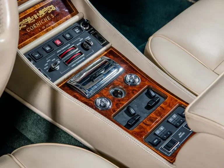 1995 Rolls-Royce Corniche Series IV - Image 17 of 31