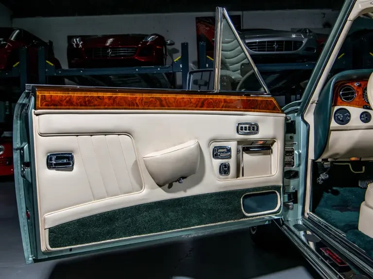 1995 Rolls-Royce Corniche Series IV - Image 27 of 31