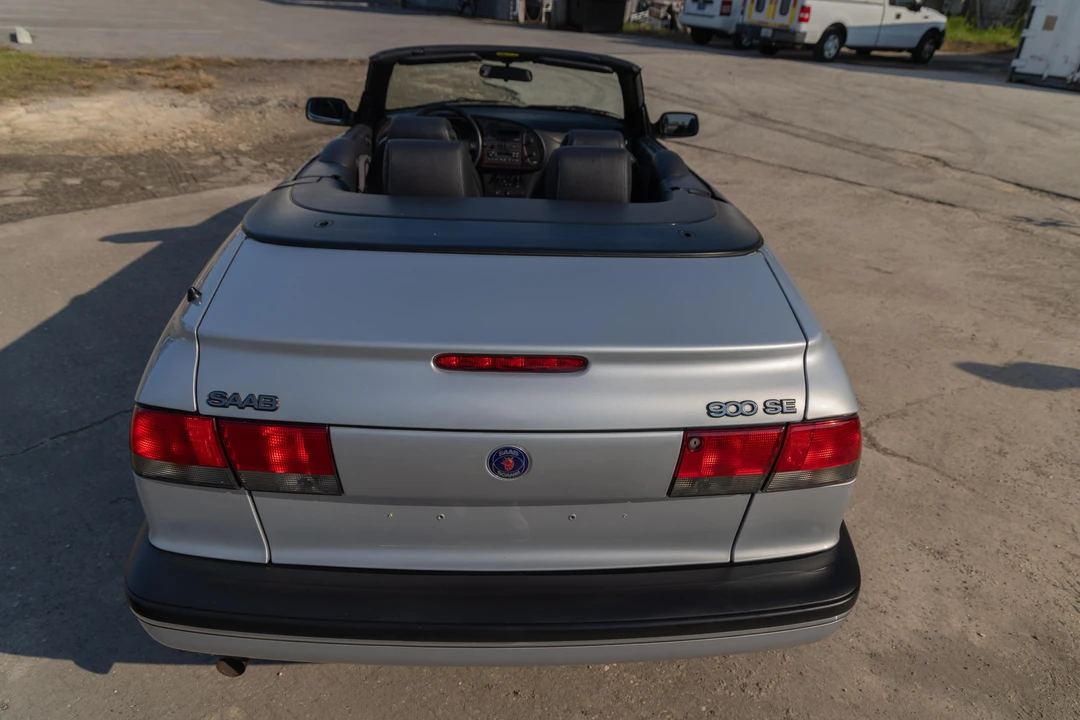 1995 Saab 900 2nd Gen - Image 10 of 31