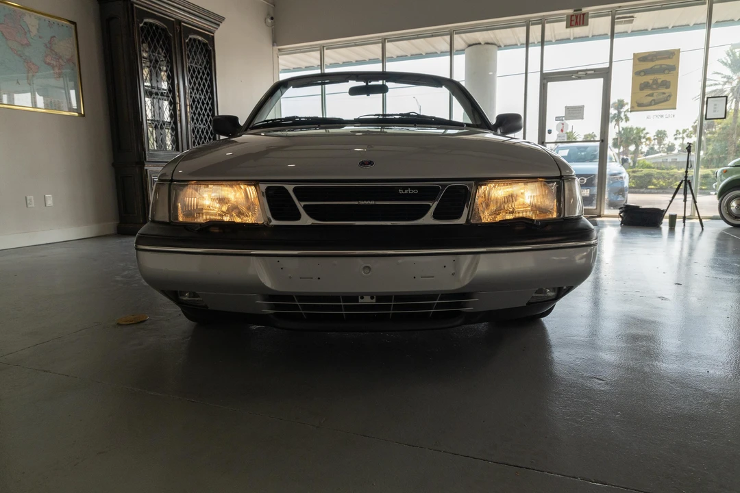 1995 Saab 900 2nd Gen - Image 30 of 31