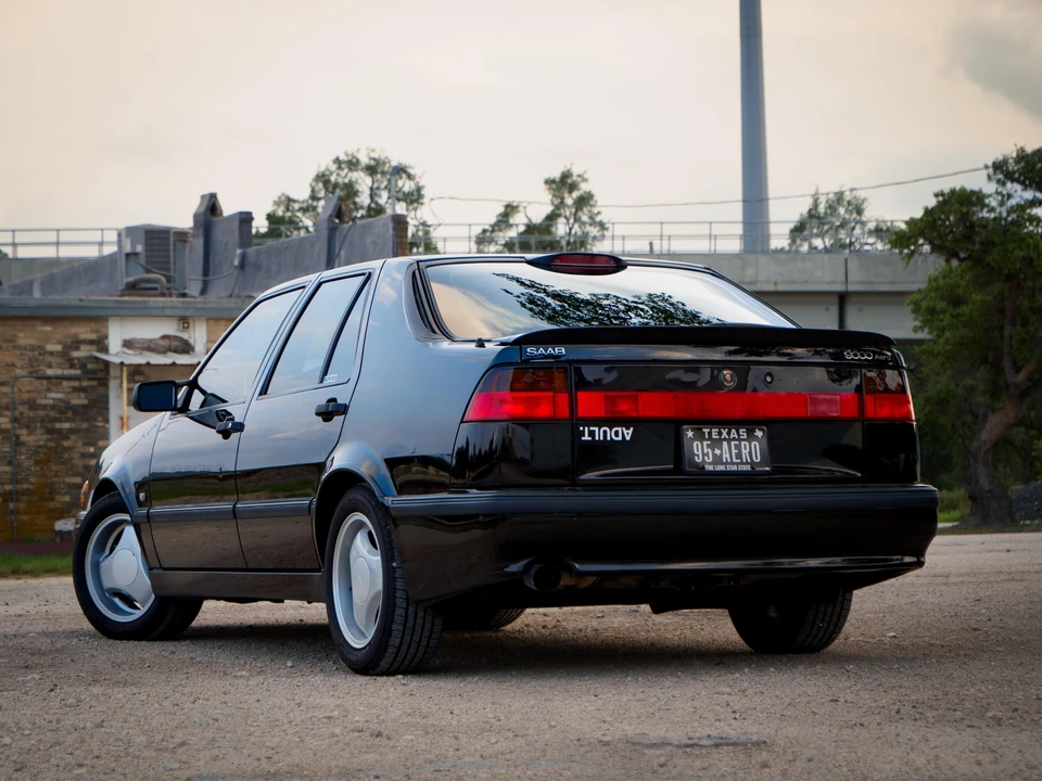 1995 Saab 9000 - Image 8 of 31