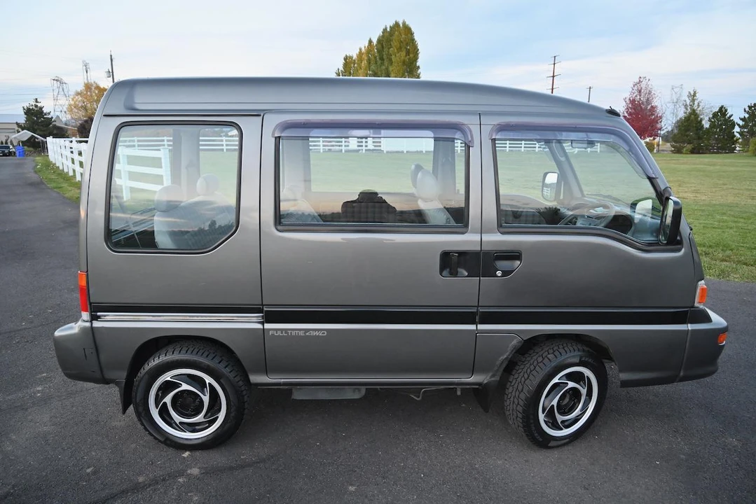1995 Subaru Sambar 5th Gen - Image 14 of 31