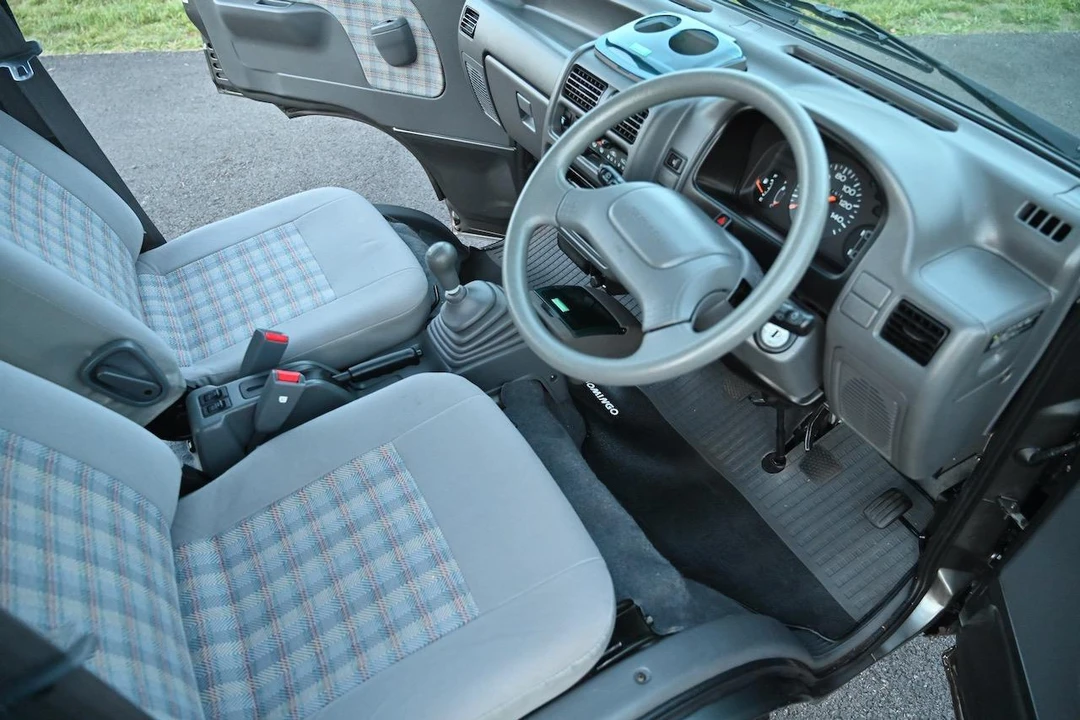 1995 Subaru Sambar 5th Gen - Image 28 of 31