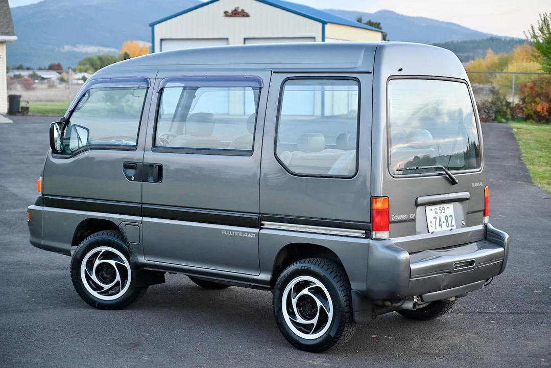 1995 Subaru Sambar 5th Gen - Image 10 of 31