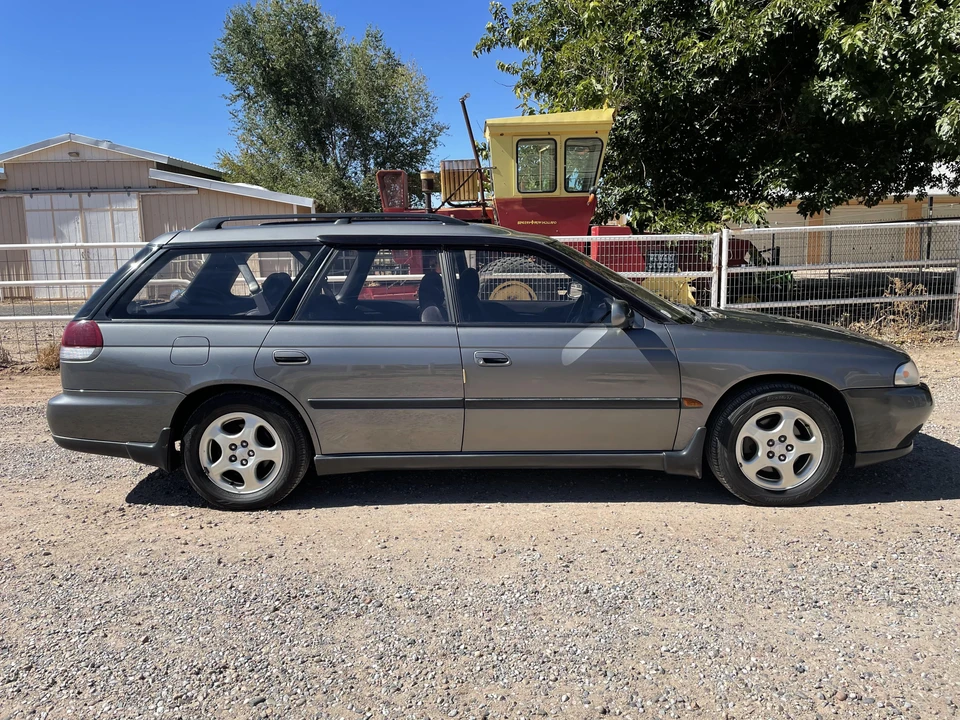 1995 Subaru Legacy 2nd Gen - Image 11 of 31