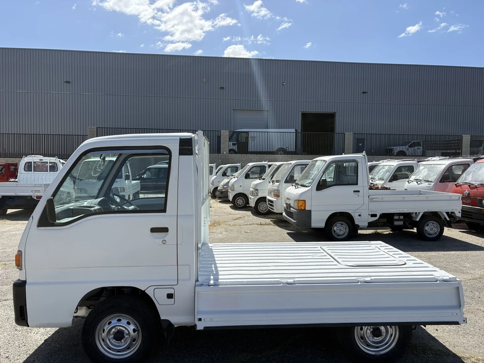 1995 Subaru Sambar 5th Gen - Image 9 of 31