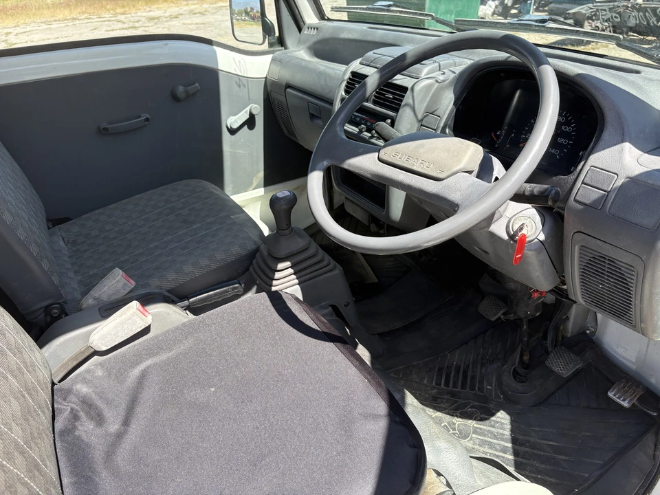 1995 Subaru Sambar 5th Gen - Image 13 of 31