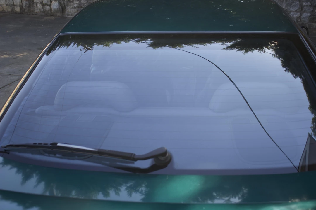 1995 Subaru SVX - Image 16 of 31