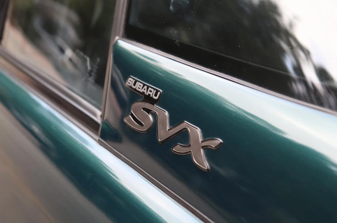 1995 Subaru SVX - Image 23 of 31