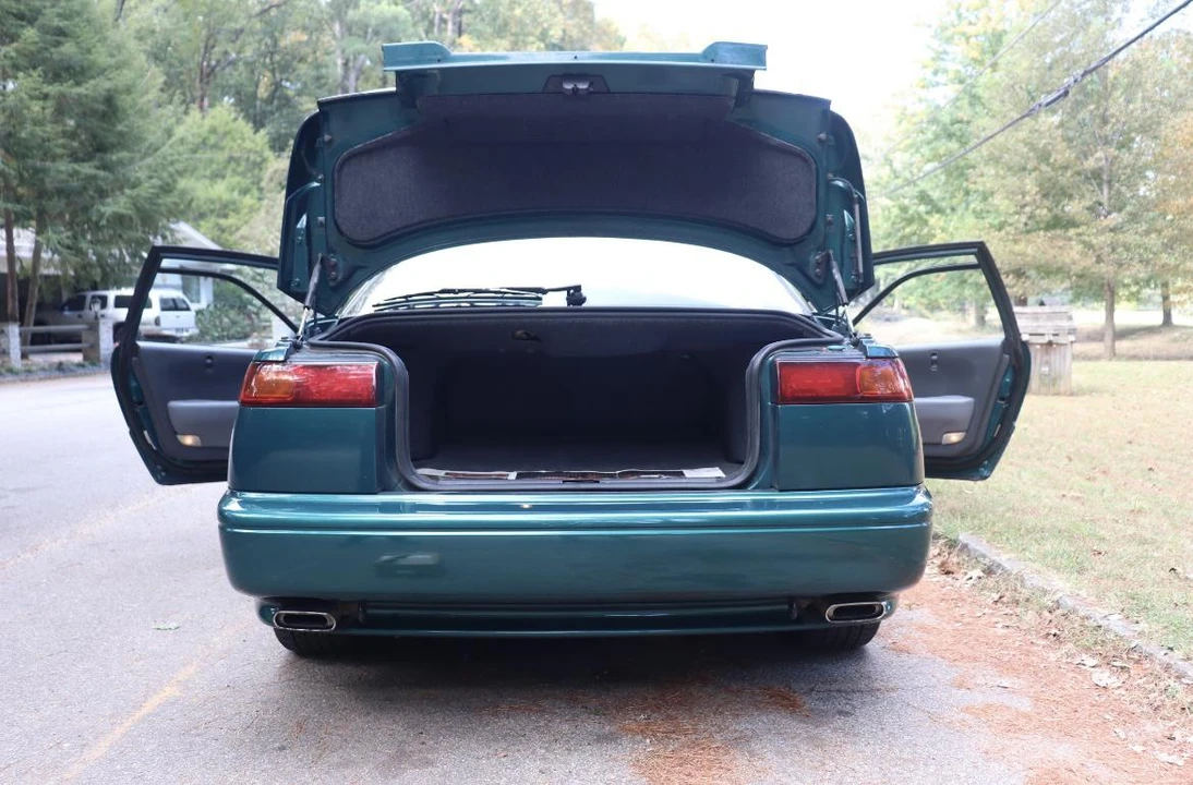 1995 Subaru SVX - Image 9 of 31