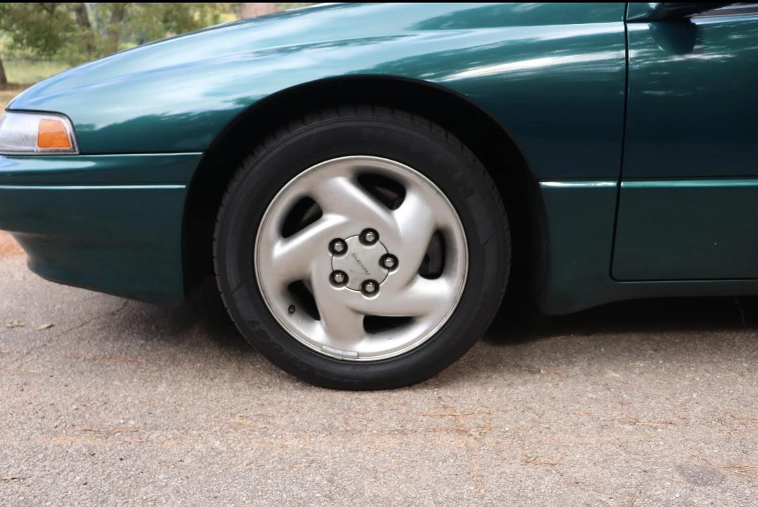 1995 Subaru SVX - Image 21 of 31