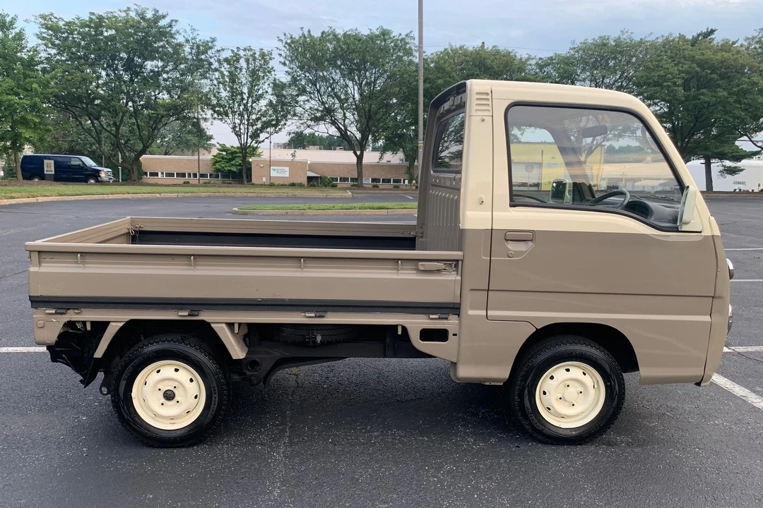 1995 Subaru Sambar 5th Gen - Image 3 of 31