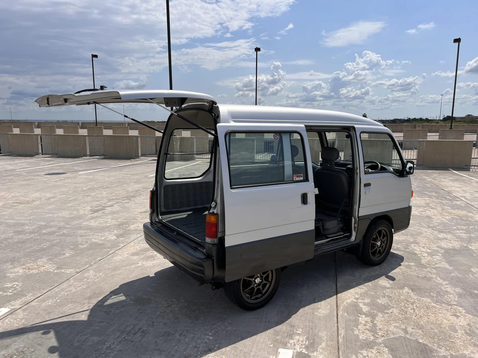 1995 Subaru Sambar 5th Gen - Image 17 of 31