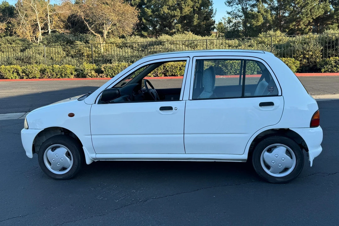 1995 Subaru Vivio - Image 3 of 31