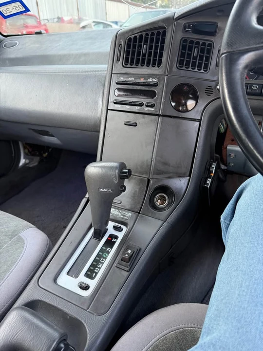 1995 Subaru SVX - Image 12 of 12