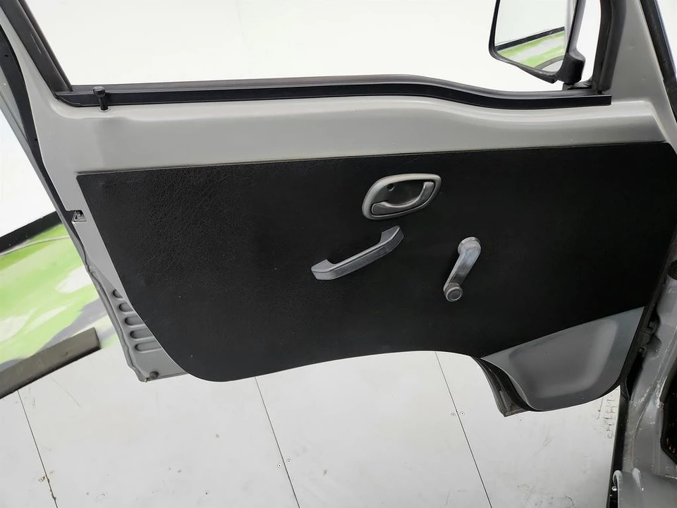 1995 Suzuki Carry & Every 9th Gen - Image 23 of 31