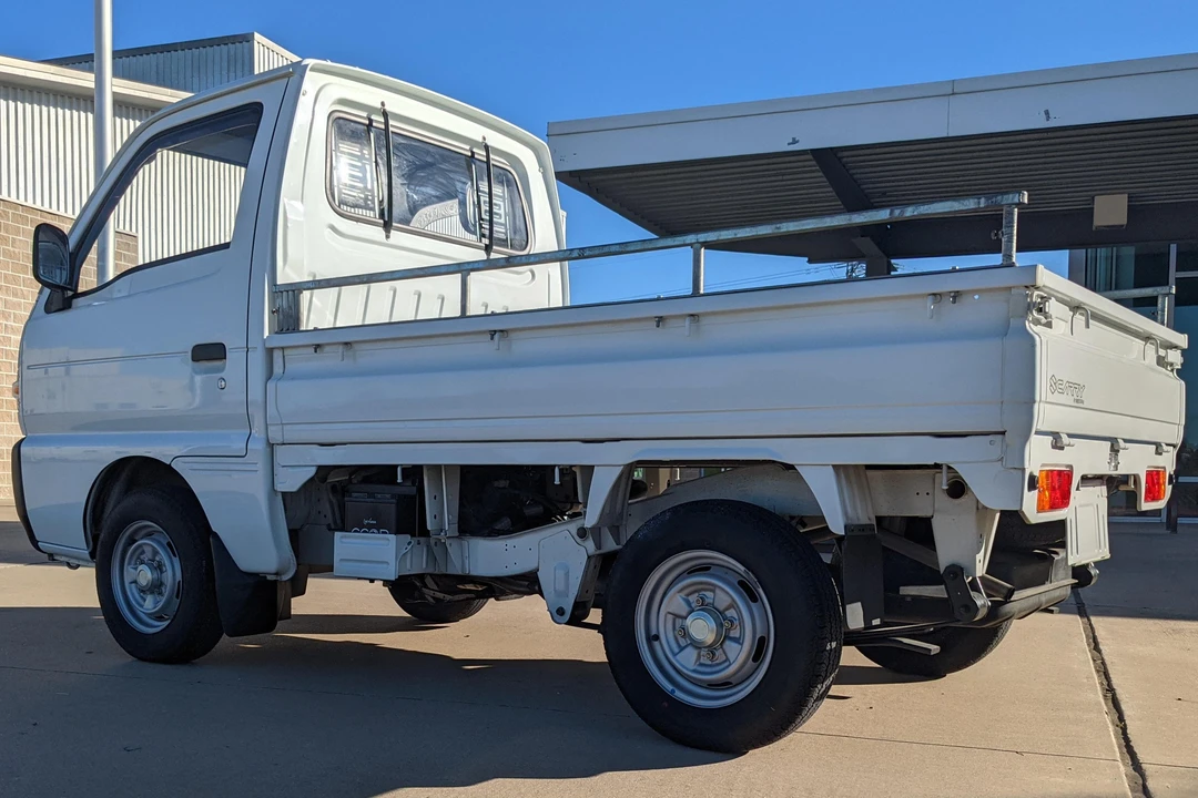 1995 Suzuki Carry & Every 9th Gen - Image 8 of 31