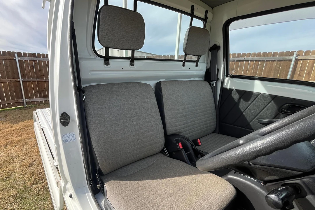 1995 Suzuki Carry & Every 9th Gen - Image 26 of 31