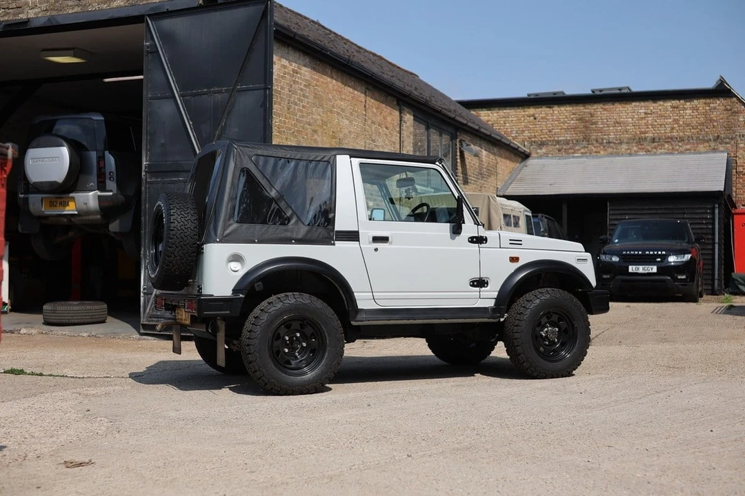1995 Suzuki Jimny 2nd Gen - Image 17 of 30