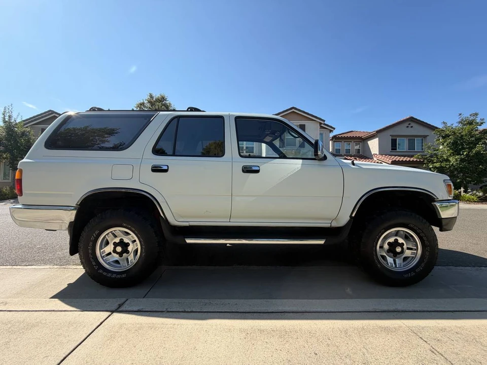 1995 Toyota 4Runner 2nd Gen - Image 7 of 22