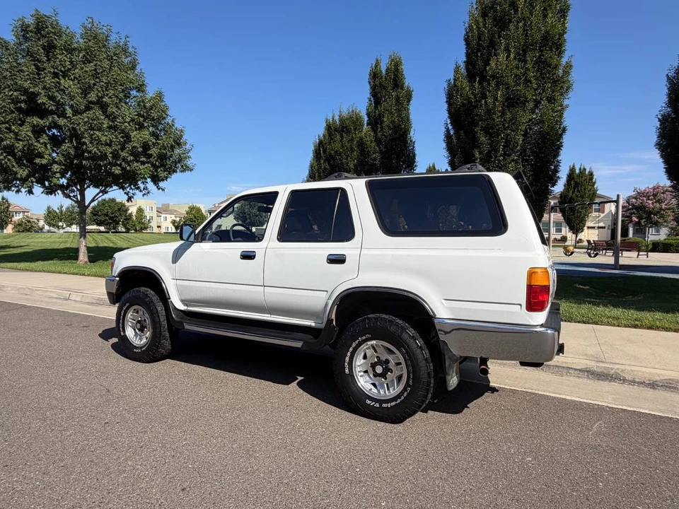 1995 Toyota 4Runner 2nd Gen - Image 3 of 22