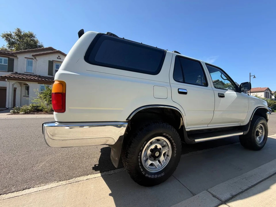 1995 Toyota 4Runner 2nd Gen - Image 8 of 22
