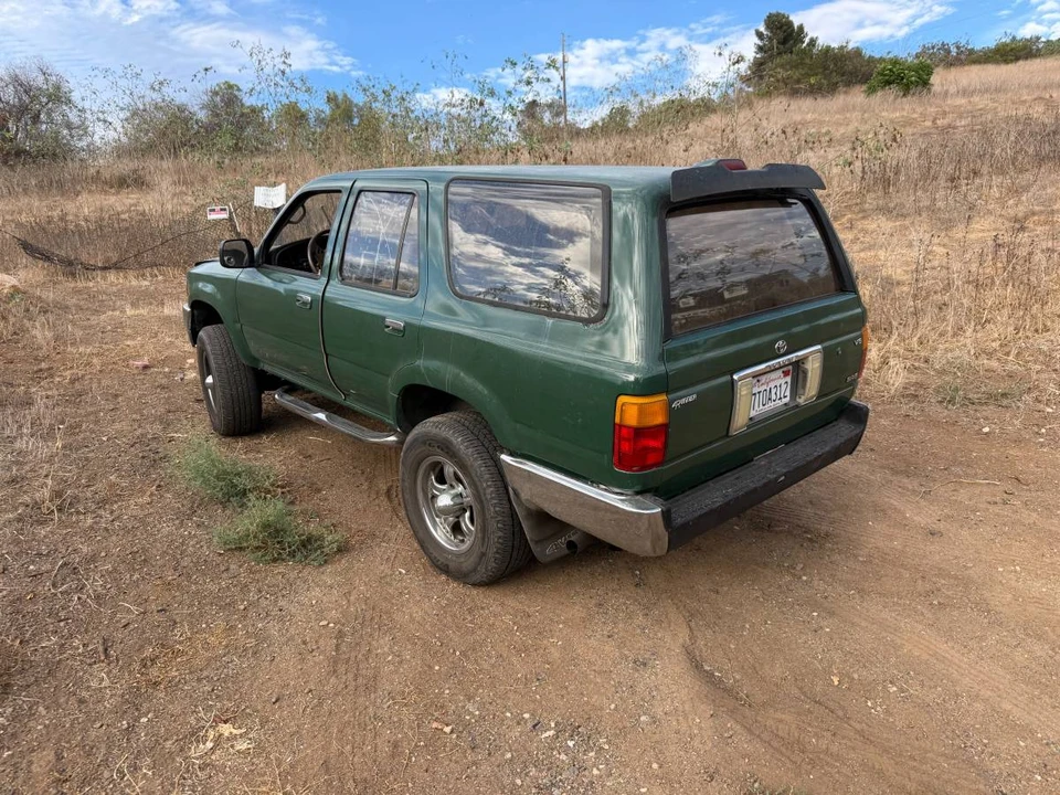 1995 Toyota 4Runner 2nd Gen - Image 2 of 7