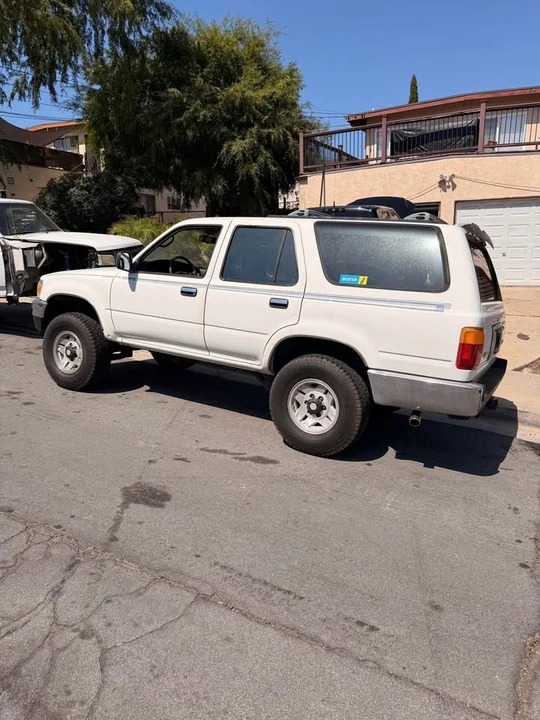 1995 Toyota 4Runner 2nd Gen - Image 4 of 9