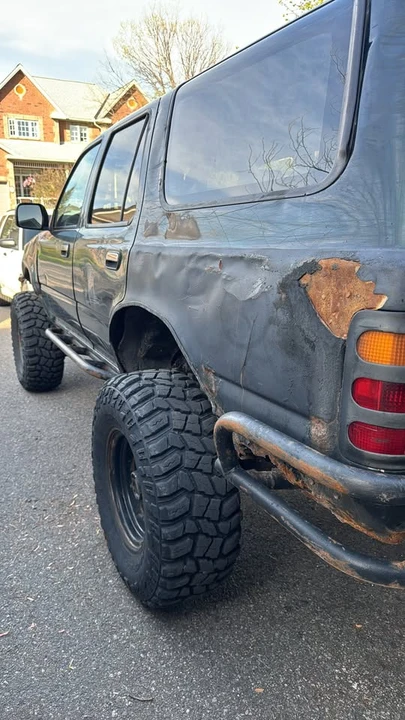 1995 Toyota 4Runner - Image 10 of 10