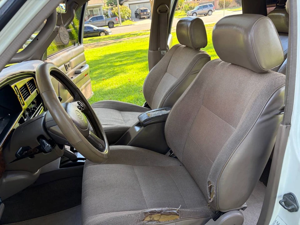 1995 Toyota 4Runner 2nd Gen - Image 9 of 18