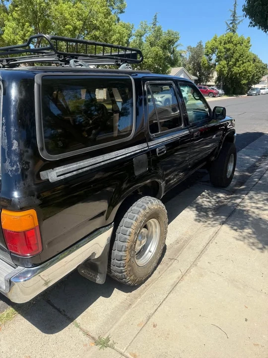 1995 Toyota 4Runner 2nd Gen - Image 11 of 15