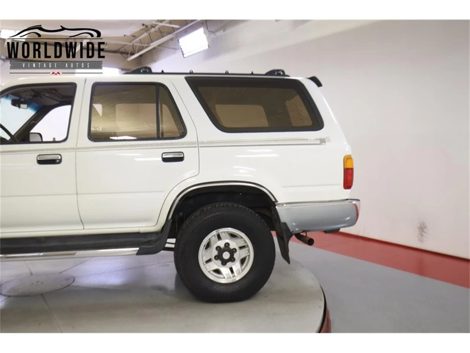 1995 Toyota 4Runner 2nd Gen - Image 10 of 31