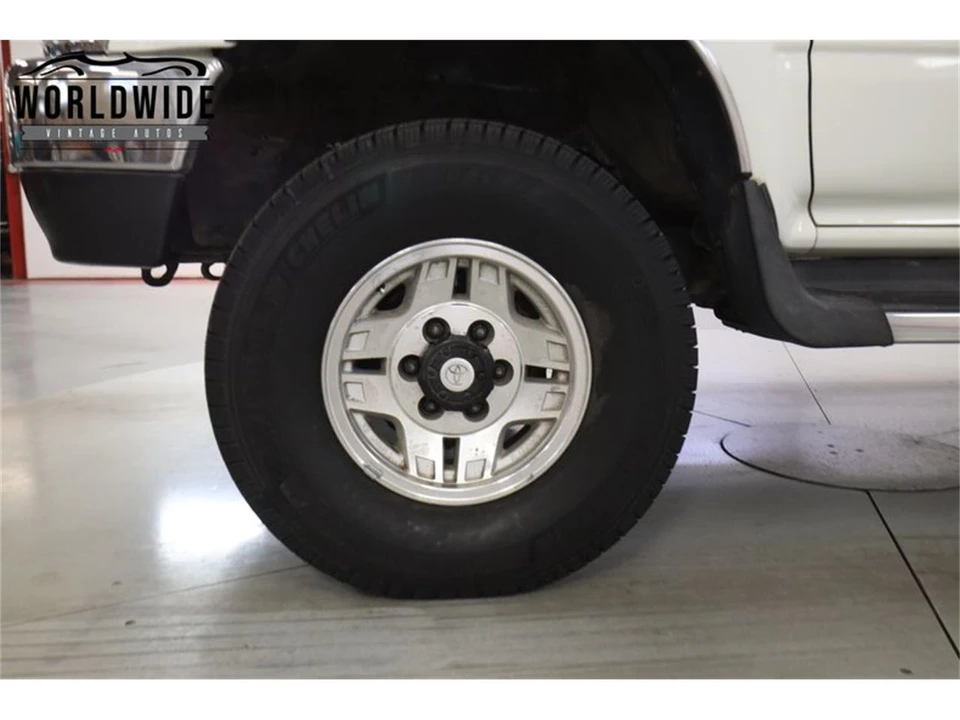 1995 Toyota 4Runner 2nd Gen - Image 12 of 31