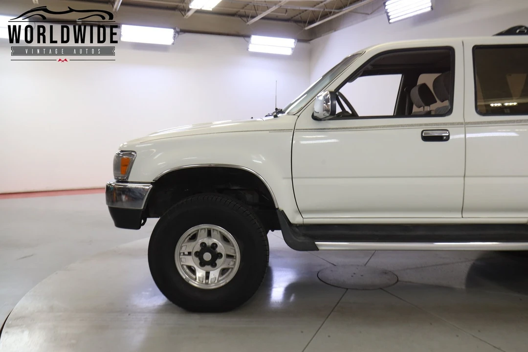 1995 Toyota 4Runner 2nd Gen - Image 7 of 12