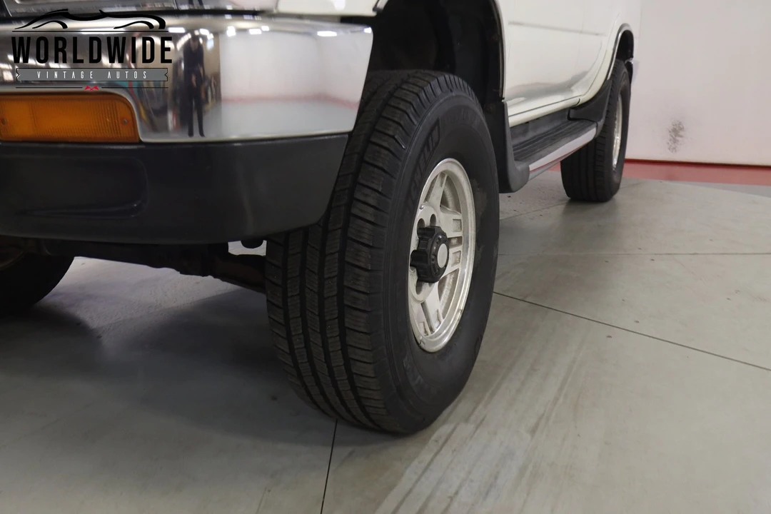 1995 Toyota 4Runner 2nd Gen - Image 11 of 12