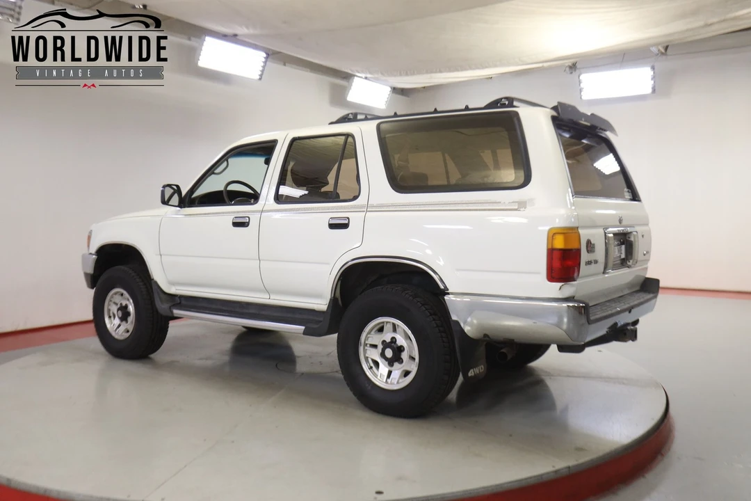 1995 Toyota 4Runner 2nd Gen - Image 5 of 12
