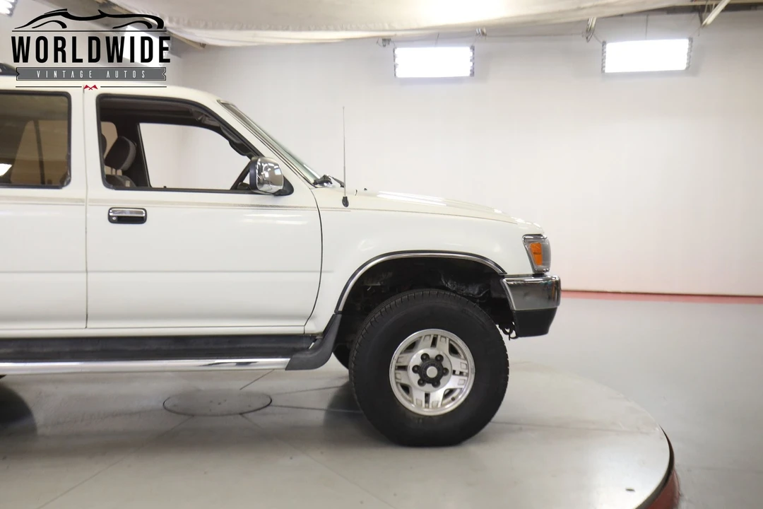 1995 Toyota 4Runner 2nd Gen - Image 8 of 12