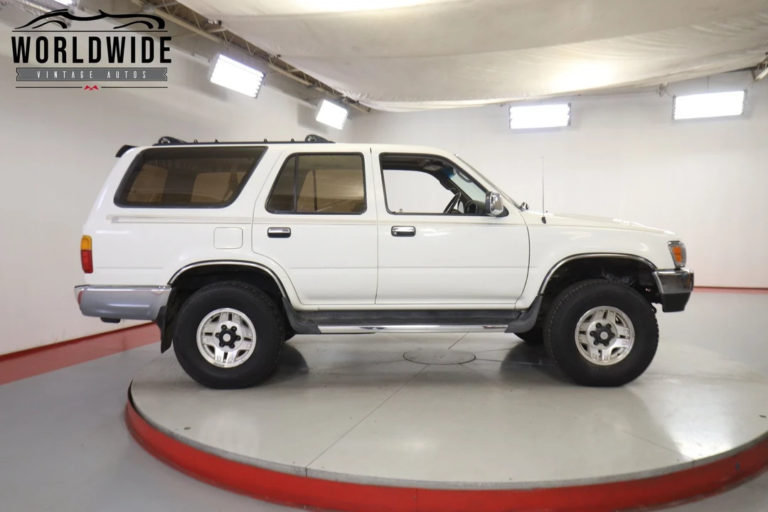 1995 Toyota 4Runner 2nd Gen - Image 4 of 12
