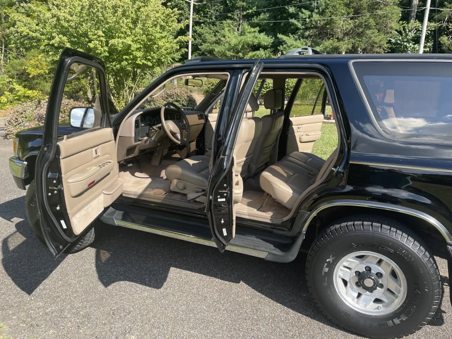 1995 Toyota 4Runner 2nd Gen - Image 10 of 24