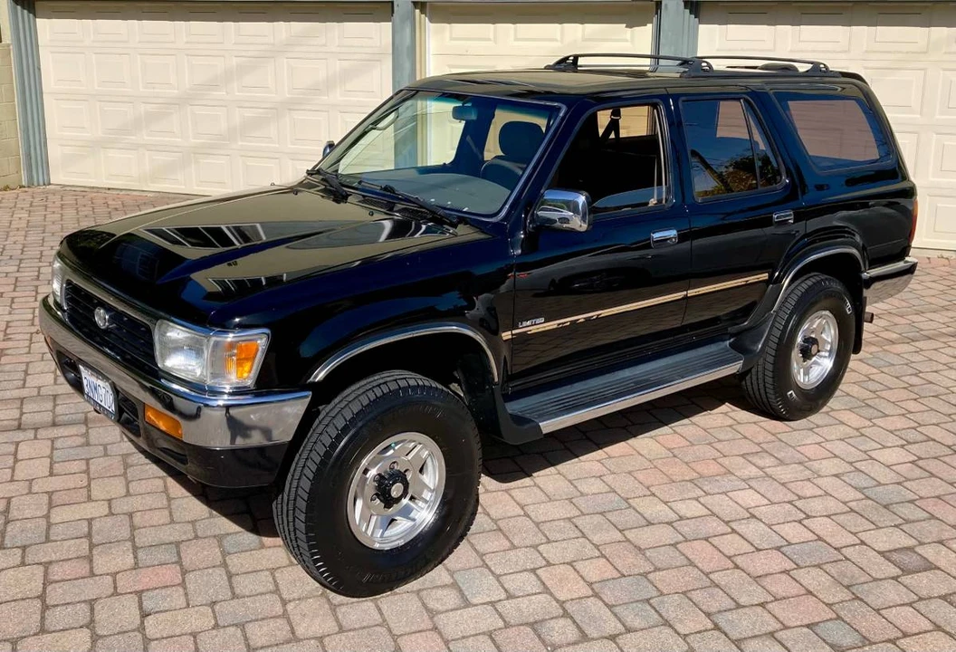 1995 Toyota 4Runner 2nd Gen - Image 11 of 23