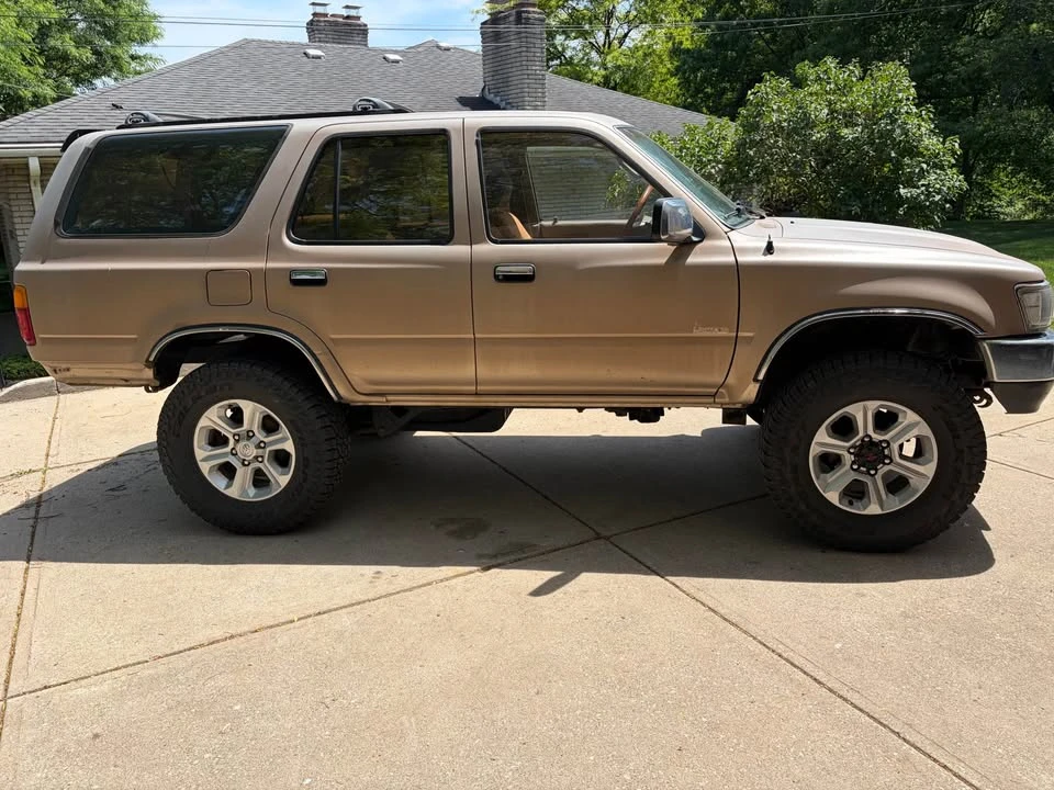 1995 Toyota 4Runner 2nd Gen - Image 3 of 10