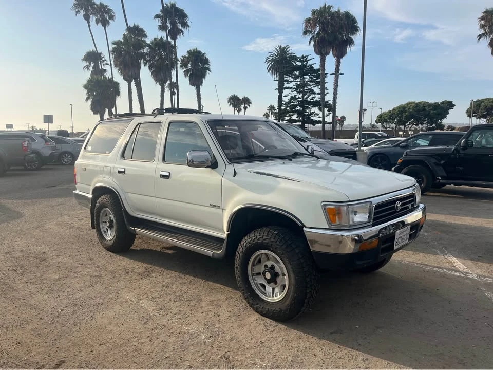 1995 Toyota 4Runner 2nd Gen - Image 2 of 11